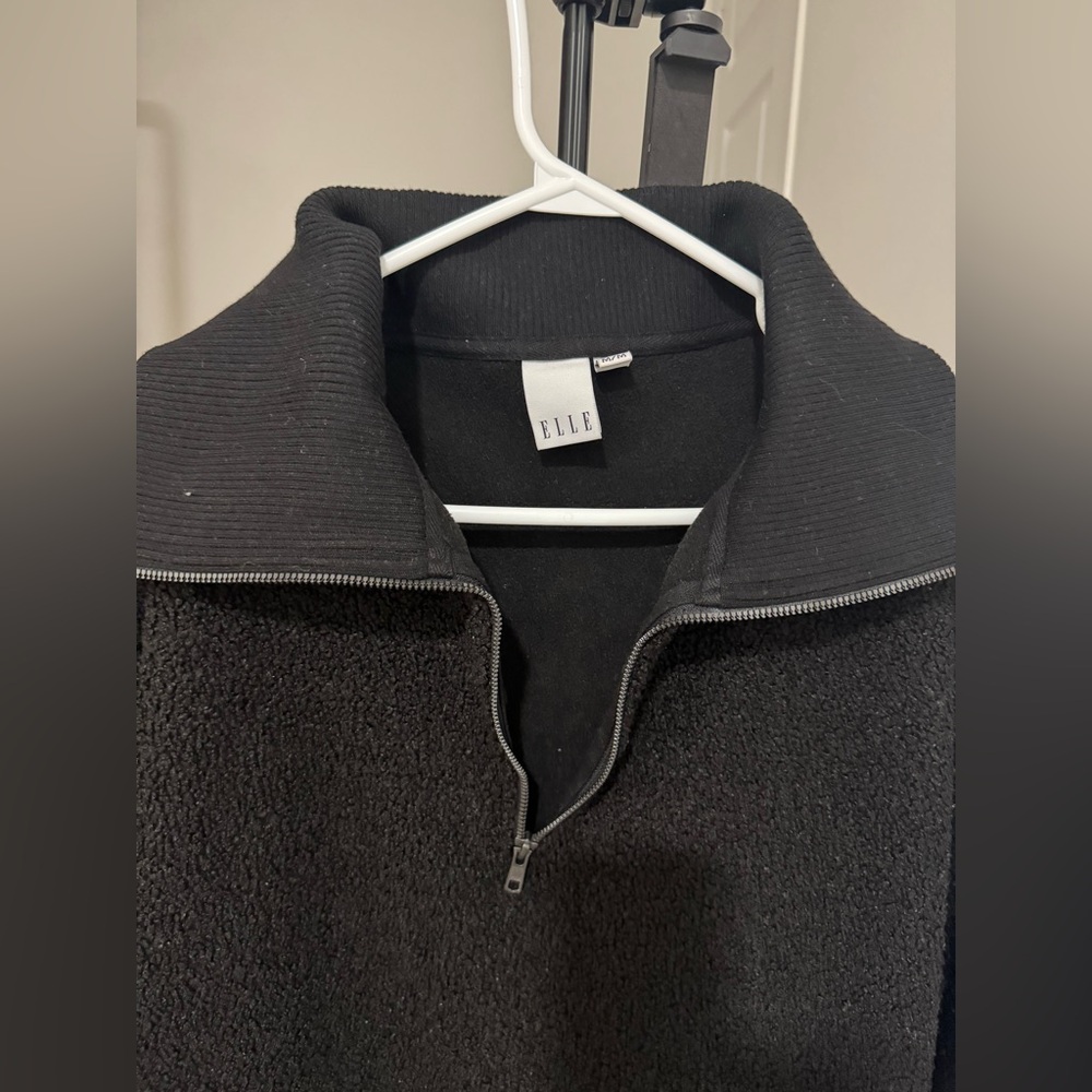 Elle Women's Black Zip-Up Jacket/ size Medium - Picture 4 of 11